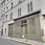 Historic Elegance In The Heart Of The Marais - 6p 2bdr Appartement *